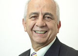 Dr. Giraldo professor da Millennium Línguas
